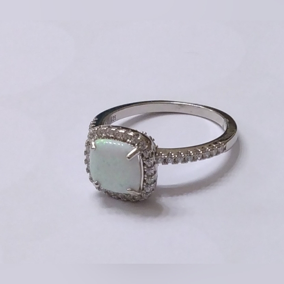 Vintage-inspired Solitaire Silver Gemstone White Opal Wedding Ring, Sz 10 - Picture 8 of 11